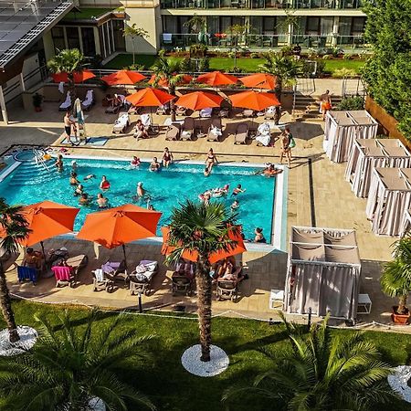 Wellness Hotel ギュラ エクステリア 写真