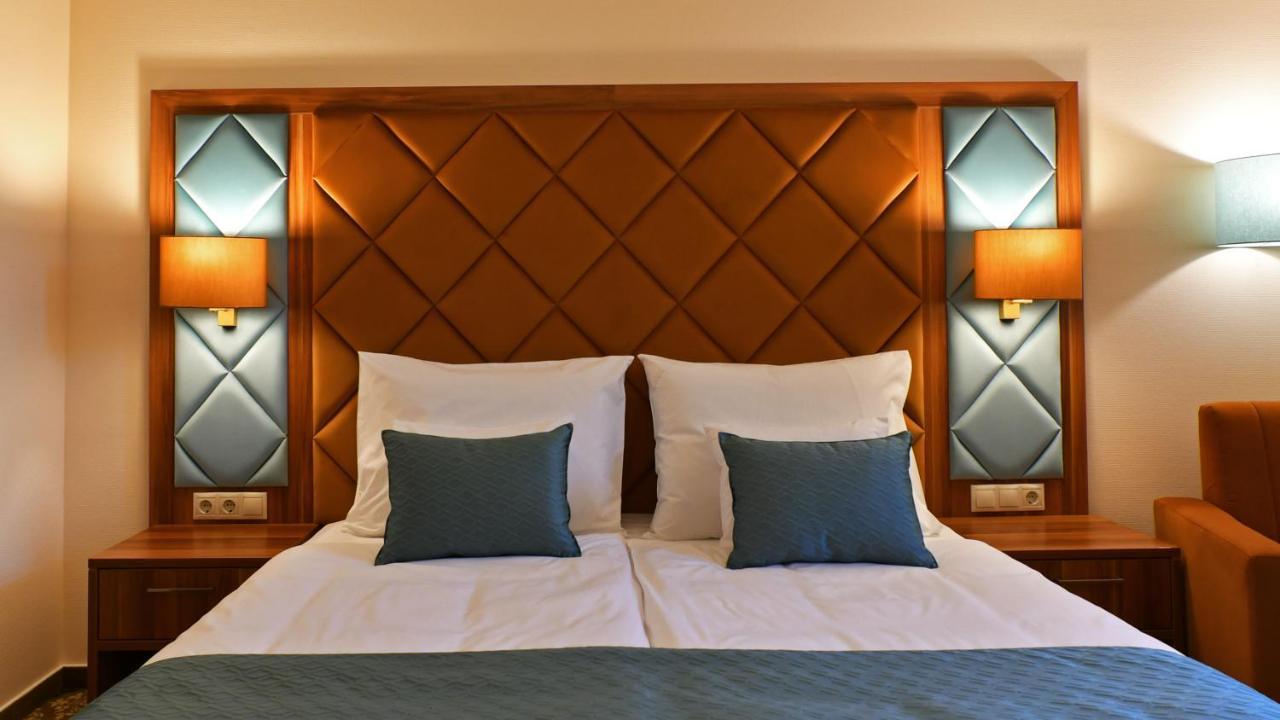 Wellness Hotel ギュラ エクステリア 写真